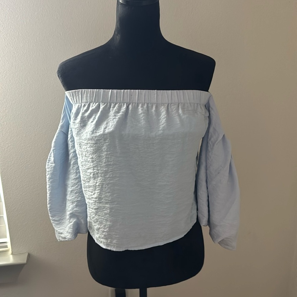 Elodie Sz M light blue off the shoulder bell short sleeves cropped top blouse‎